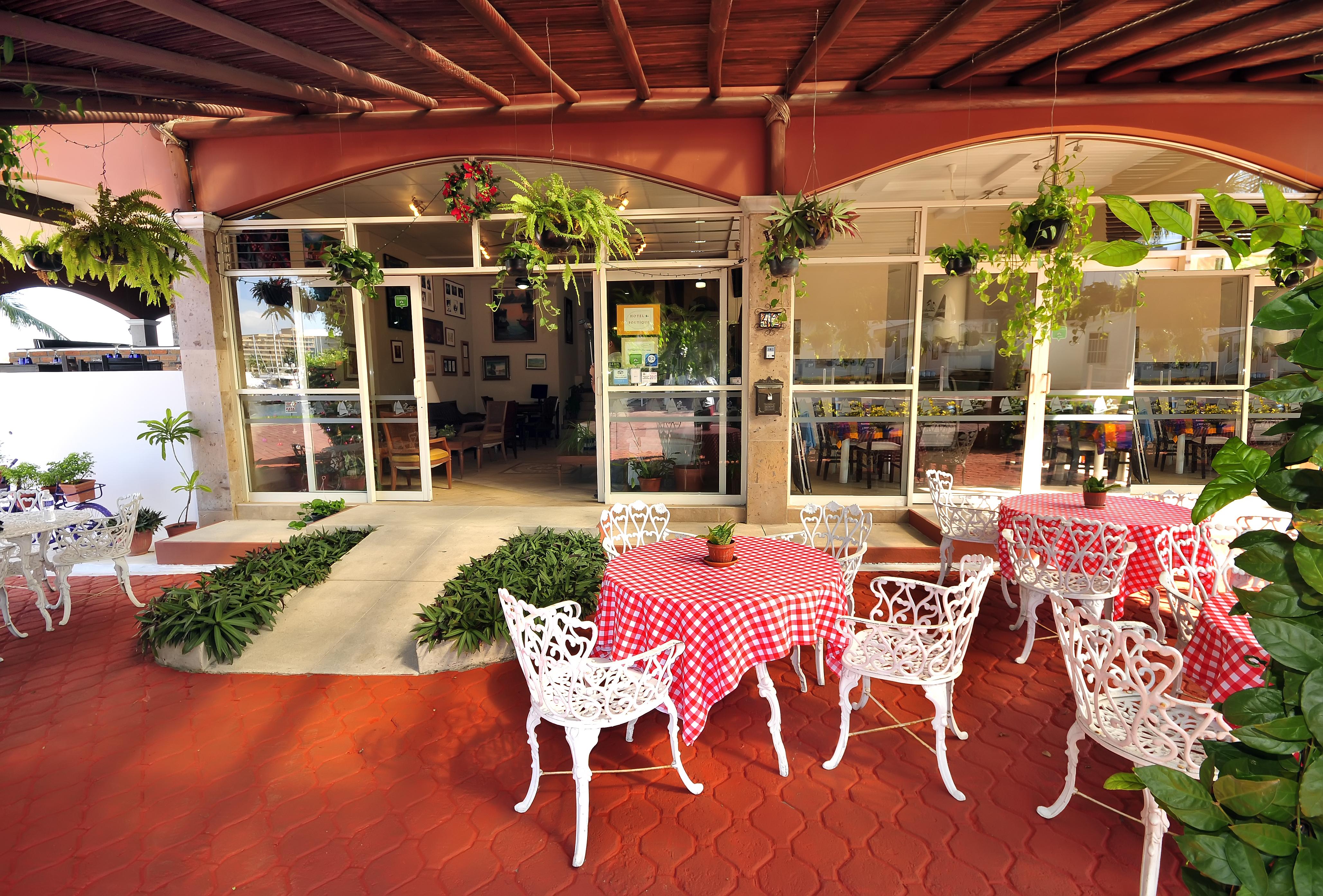 Marina Banderas Boutique Hotel
